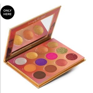 • Pur Festival Eyeshadow Palette